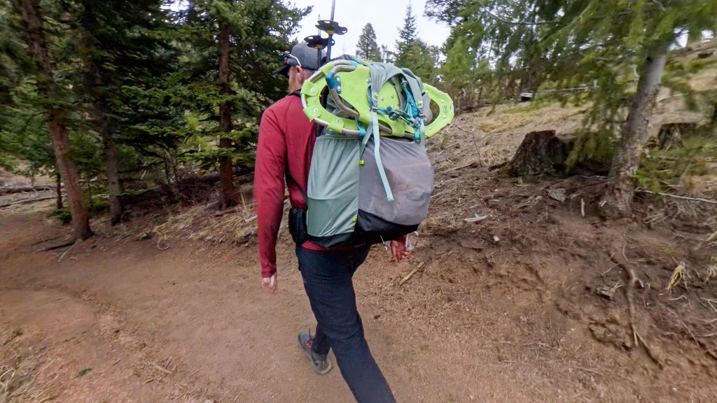 gossamer gear mariposa 60 - the top closure helped me carry extra bulky items, like snowshoes...