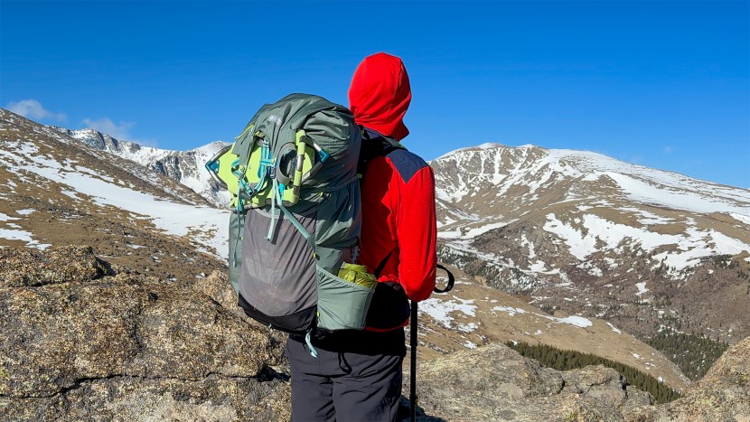 gossamer gear mariposa 60 - the ultralight mariposa will help you float up those hill climbs...