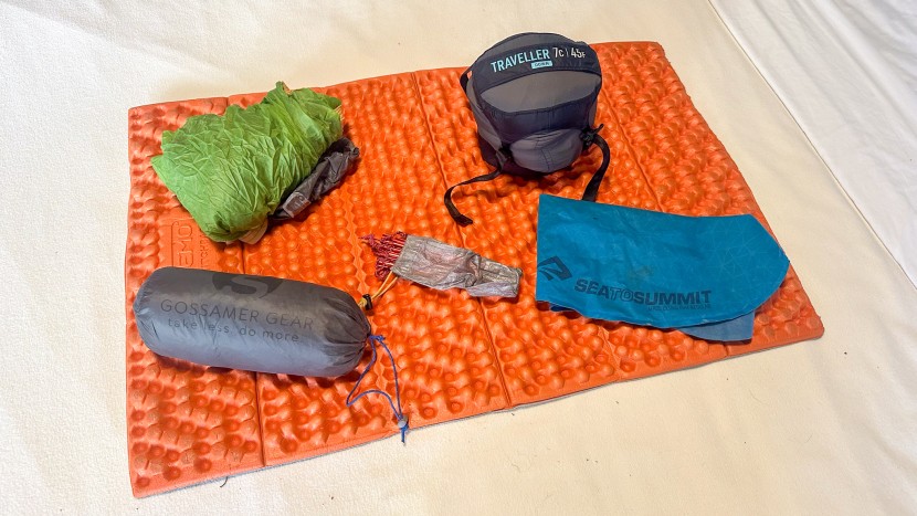 this bag is fairly lightweight and can be part of a super ultralight...