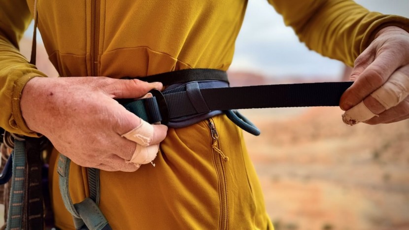 petzl corax for women - the dual adjust waist belt creates up to 10 inches of space on each...