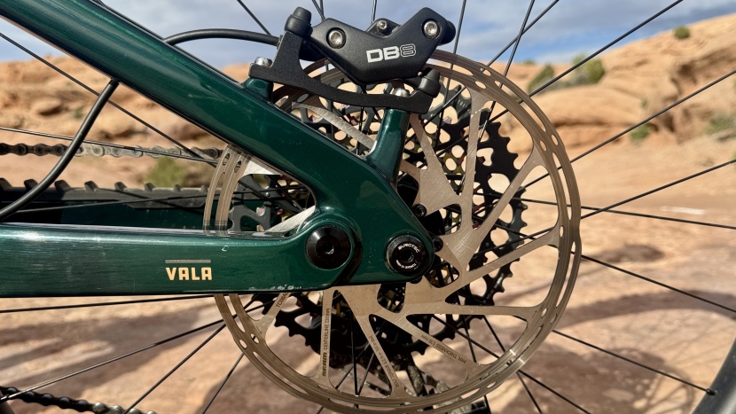 the db8 stoppers work fine with 220mm rotors, but maven's are the...