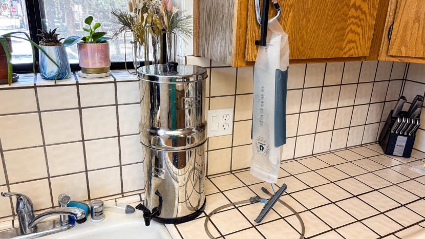 hydration bladder - we absolutely loved the ability to flip the hydrapak contour inside...