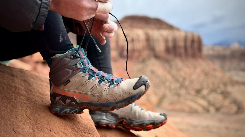 hiking boots womens - although this boot is a hybrid between a running shoe, approach...