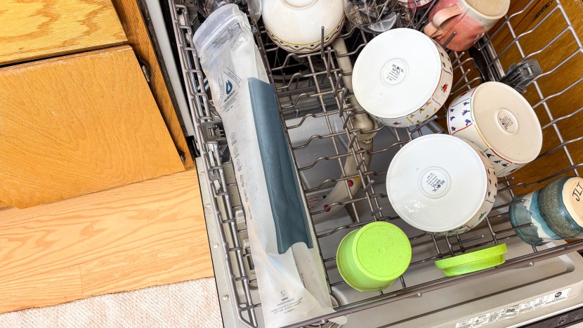 hydrapak contour - cleaning a hydration bladder couldn&#039;t be easier, just put the...