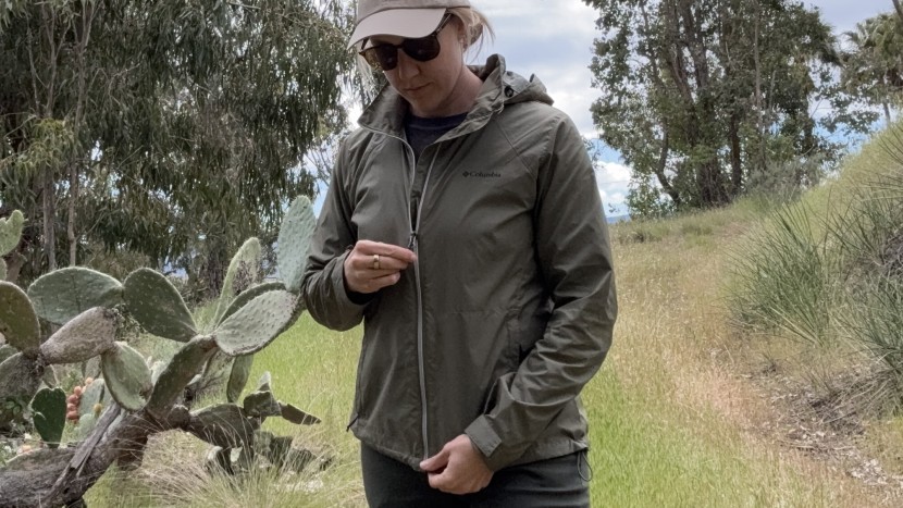 columbia switchback iv - the columbia switchback iv features a full length, internal storm...