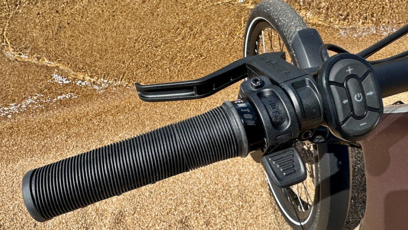 aventon level 3 - lock-on grips, a throttle, a brake lever, and a control pad. we...