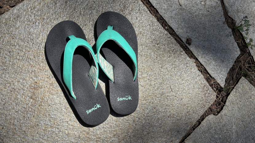 flip flops womens - the yoga mat material of the sanuk yoga mat ii is quite pleasant on...