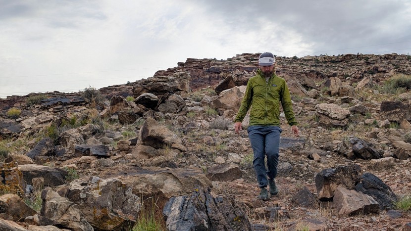 wind breaker jacket - the patagonia houdini&#039;s fabric is textured and doesn&#039;t feel as...