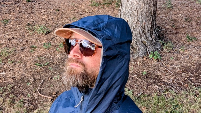 rab vital hoody - the hood opening has elastic edge binding to hold it tightly along...