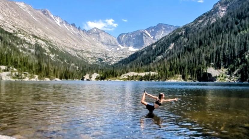 keen newport h2 for women - dancer&#039;s pose relies on steady toes, thanks to a nyad grip in the...