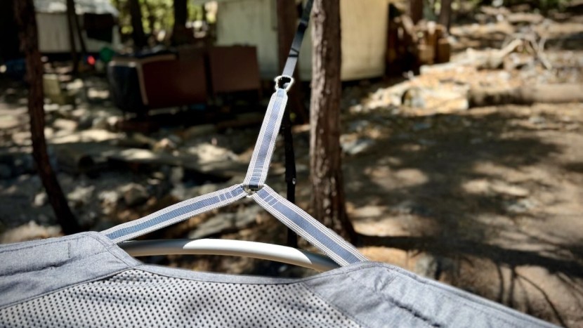 the beefy spreader bar along with thick connection points easily...