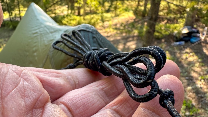 durston x-mid 1p - built-in guy outs on the peak of the tent help to secure the x-mid 1...