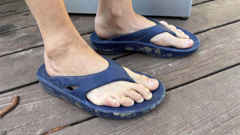 oofos ooriginal for women - the unique structure of the footbed provides incredible arch support...