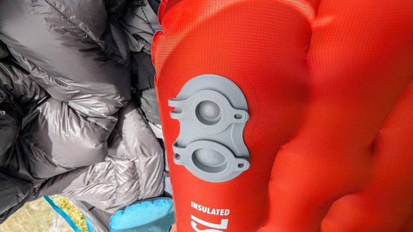 big agnes rapide sl insulated - the rapide sl&#039;s separate one-way valves mean you don&#039;t have to...