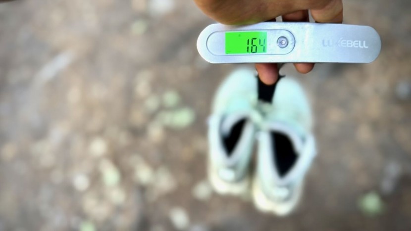 on cloudrock mid waterproof for women - the cloudrock provides a competitive weight without sacrifice...