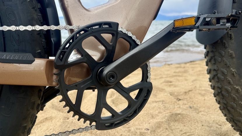 aventon aventure.3 - torque and cadence sensors expand the bike&#039;s appeal.