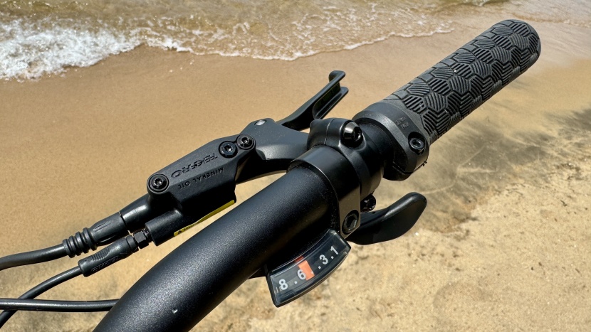 aventon aventure.3 - tektro brakes and the sl-m315 shifter are clean-looking and...