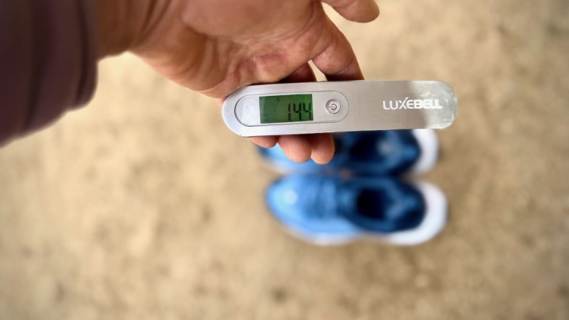 the north face vectiv fastpack for women - since we sized up to a us women&#039;s size 9, this weight is being...