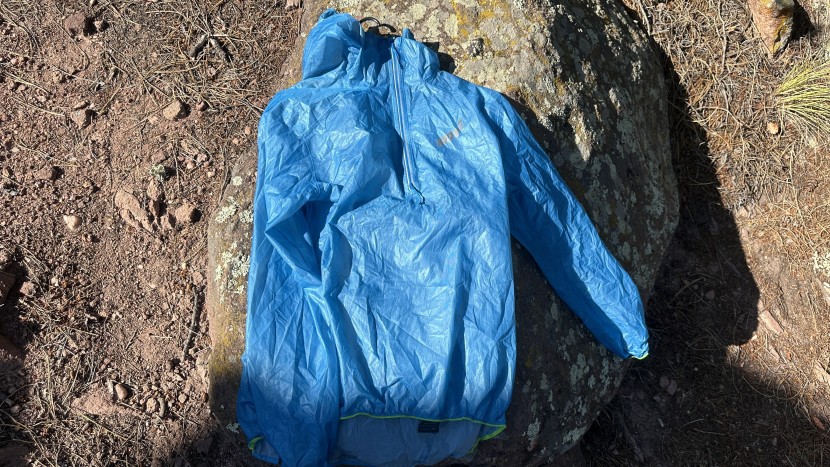 inov8 raceshell hz - the invo8 raceshell hz provides great rain and wind protection.
