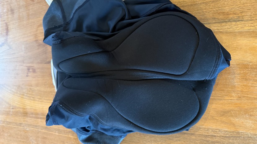rapha core bibs - the chamois isn't wildly innovative, but why fix what isn't broken...