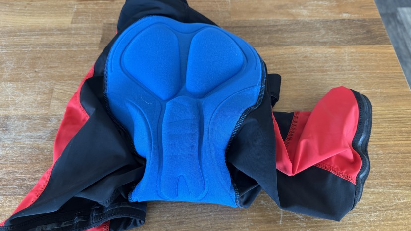 bikewa 3d padded - for a dirt-cheap bike short, the bikewa 3d padded short has a...