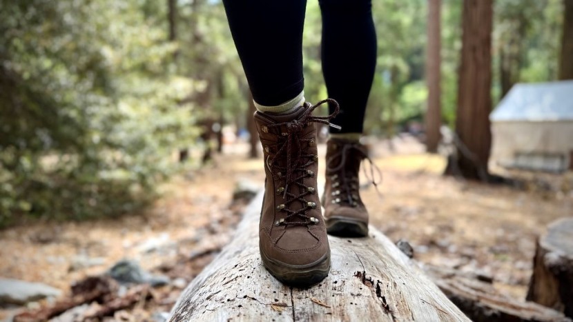 lowa renegade evo gtx mid for women - if you don&#039;t mind a little extra cash up front, these high quality...