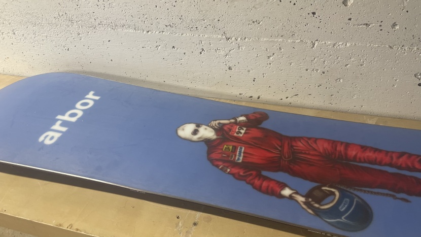 arbor el camino - this board's sintered base gives you more time in between waxes.