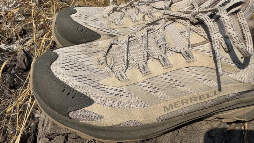hiking shoes men - the merrell speed 2&#039;s lightweight upper with plenty of large mesh...