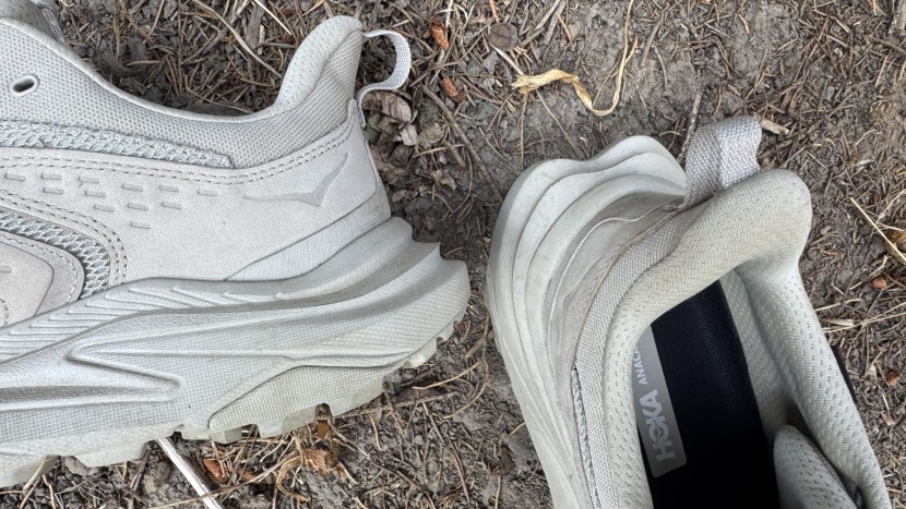 hoka anacapa 2 low gtx - the hoka swallowtail sole extends off the rear of the heel. it...