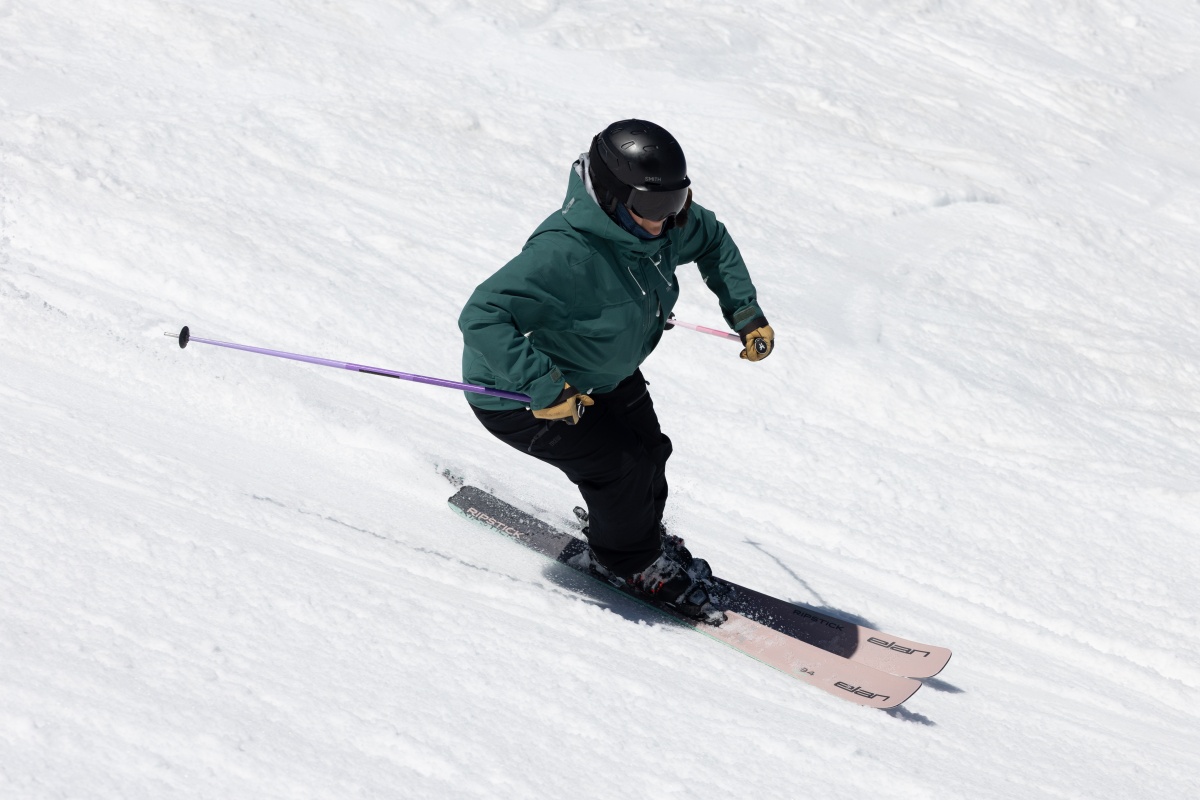 Elan Ripstick 94 W Review (If you're looking for a ski to progress your skills in any terrain, the affordable Elan Ripstick 94 W is an excellent...)
