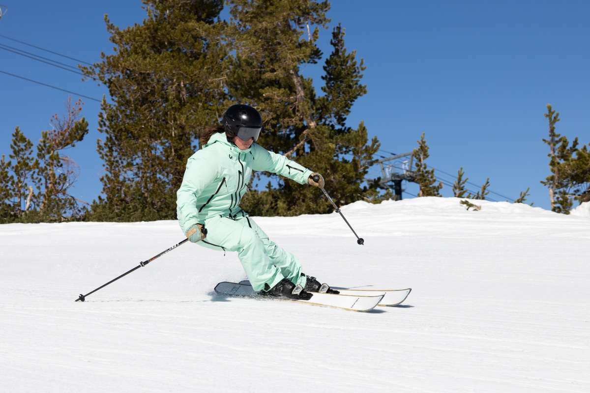 Head Kore 93 TI W Review (For frontside carvers looking to explore a bit off-piste, the Head Kore 93 Ti W is an excellent choice for...)