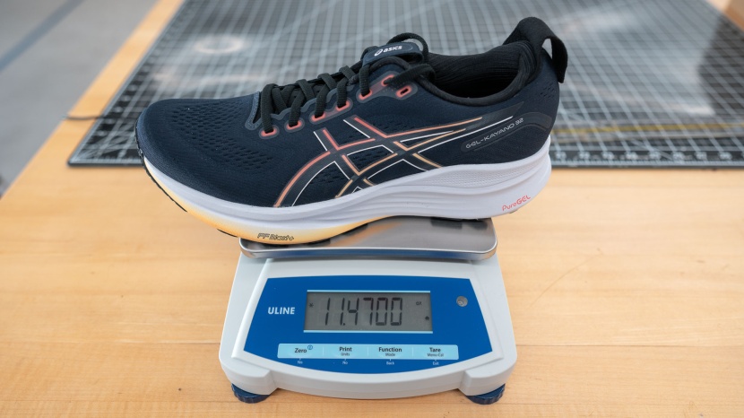asics gel-kayano 32 - the gel-kayano is not lightweight.