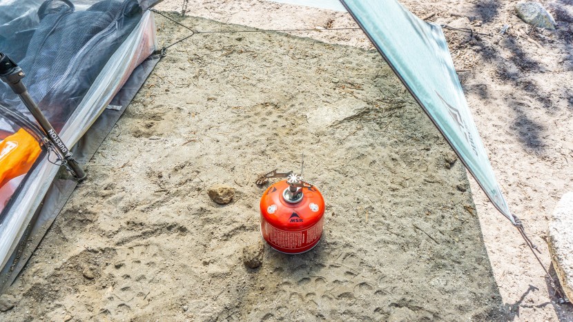 brs-3000t - with a small burner head that&#039;s exposed, utilizing some wind shelter...