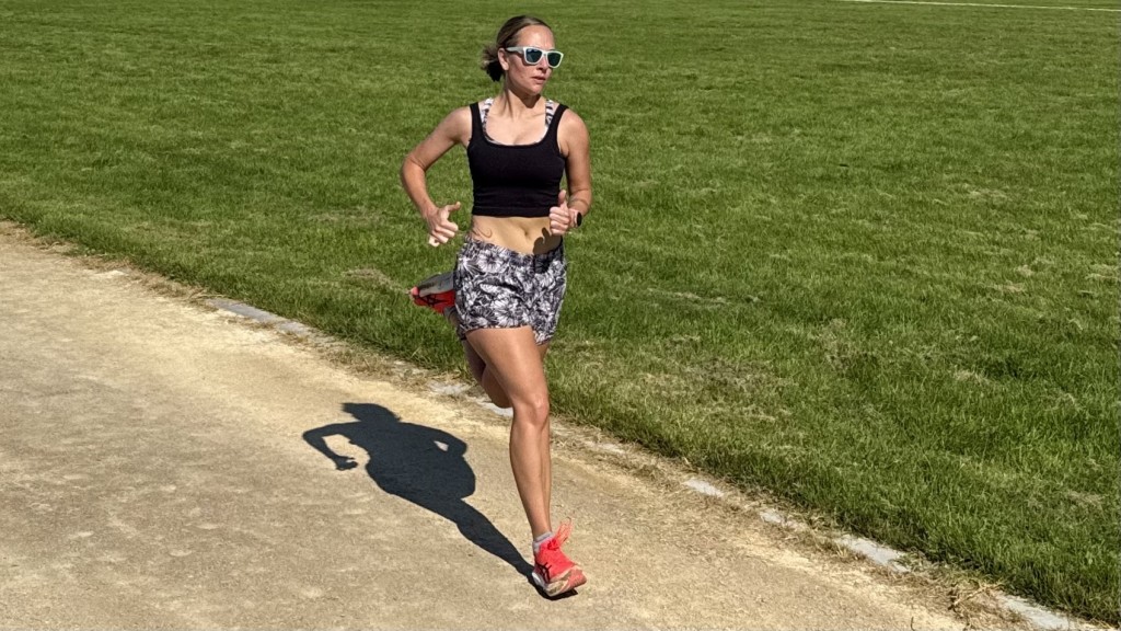 asics metaspeed sky tokyo - the asics metaspeed sky tokyo is a lightweight racing shoe for...