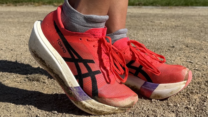 asics metaspeed sky tokyo - the asics metaspeed tokyo offers a propulsive ride that blends...