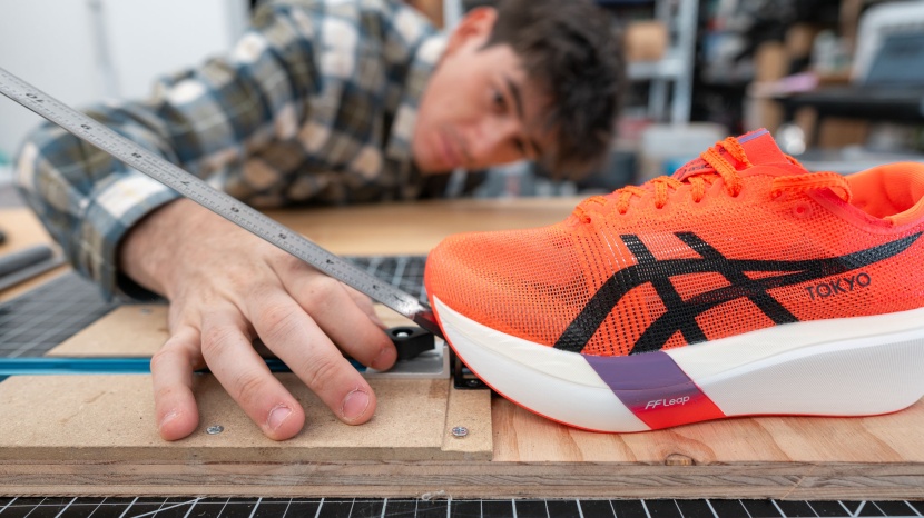 asics metaspeed sky tokyo - this shoe utilizes lightweight geometry and a finely tuned midsole...