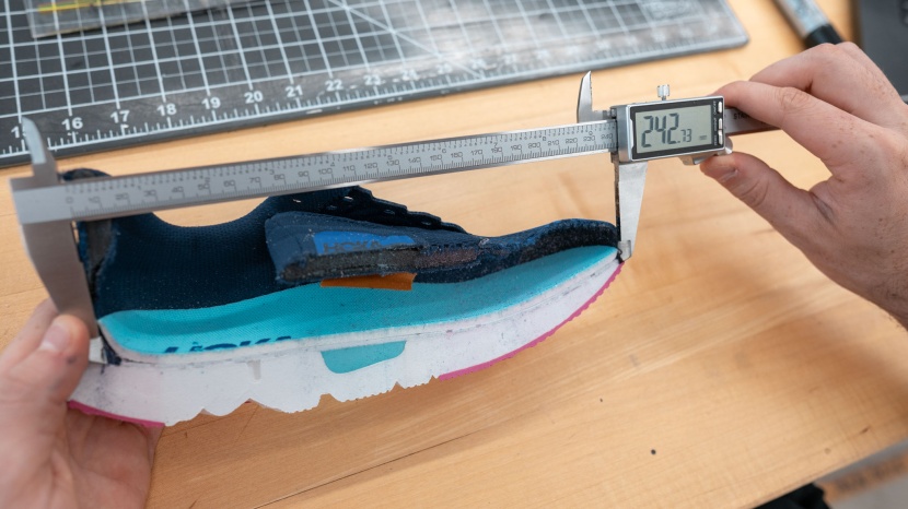 hoka arahi 8 for women - the hoka arahi 8 offers a lightweight midsole that&#039;s comfortable for...