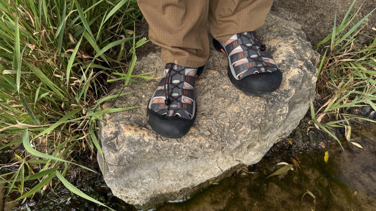 Keen Newport H2 Review (The siped sole and multi directional lugs provide good traction on most surfaces but is diminished when wet.)