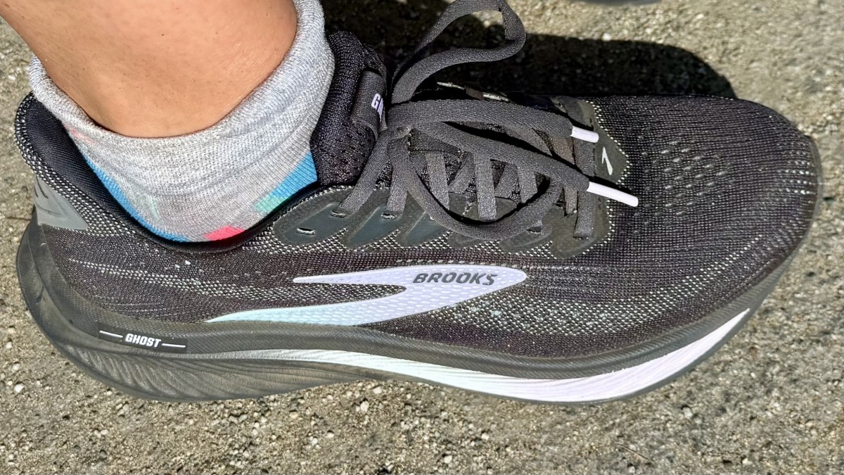 Brooks Ghost 17 - Women's Review (For reliability and firm underfoot comfort, the new iteration of the Brooks Ghost is a total hit.)