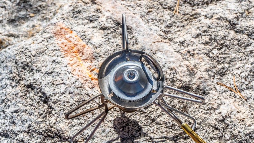 msr whisperlite - while you&#039;ll need to utilize some foil to maximize fuel efficiency...