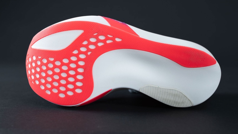 Asics Metaspeed Sky Tokyo photo comparison