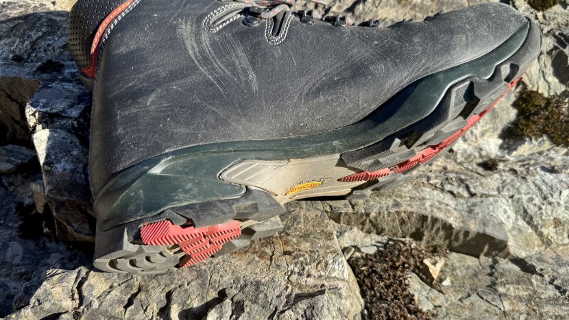 Lugs for Descents photo comparison