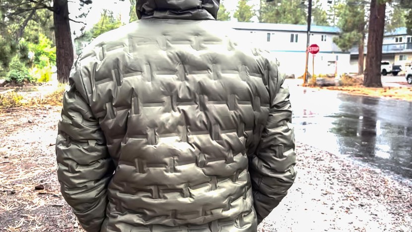 down jacket men - we found the polyester shell of the columbia delta rige ii hooded...