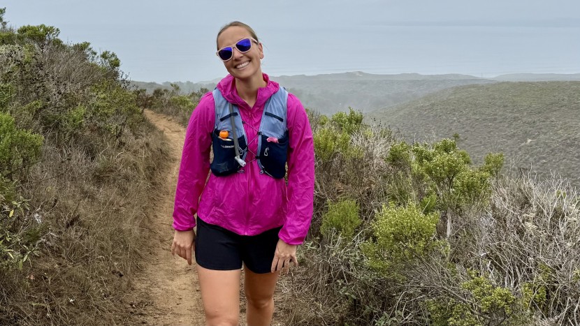 running jacket womens - drizzly days on the trail are easier with a breathable, mobile, and...