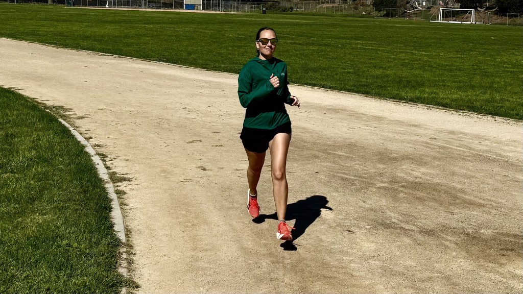 rei co-op swiftland windshell for women - the swiftland windshell remains breathable even as the sun starts to...