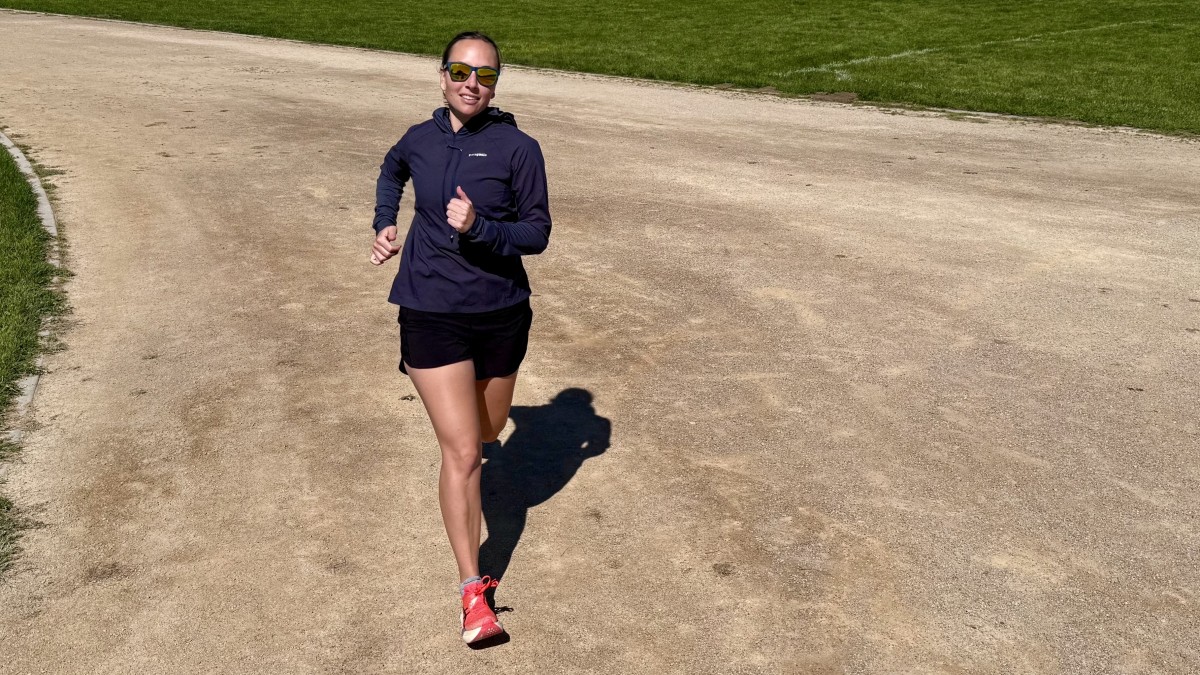Patagonia Airshed Pro Pullover - Women's Review (The Patagonia Airshed Pro is a high-scoring running jacket that balances warmth and breathability with ease.)