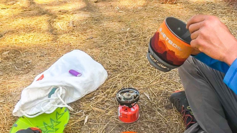 jetboil minimo - the minimo&#039;s short, wide dimensions made it much more stable on the...