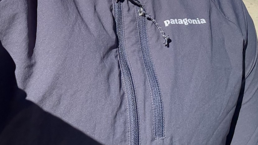 patagonia airshed pro pullover for women - the torso of the airshed offers adequate protection from the wind.