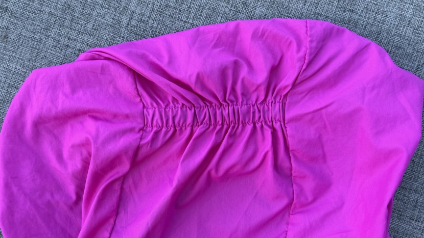 brooks canopy for women - the rear cinch of the hood helps ensure a snug fit so the hood...