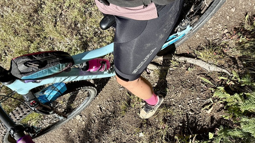 endura fs260 dropseat bib shorts for women - tightly woven fabric and no exposed seams prevent wear and tear. all...